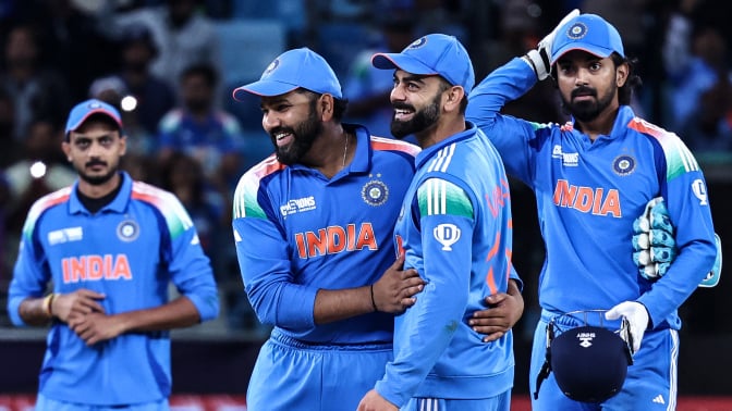 India's captain Rohit Sharma and his teammate Virat Kohli celebrate